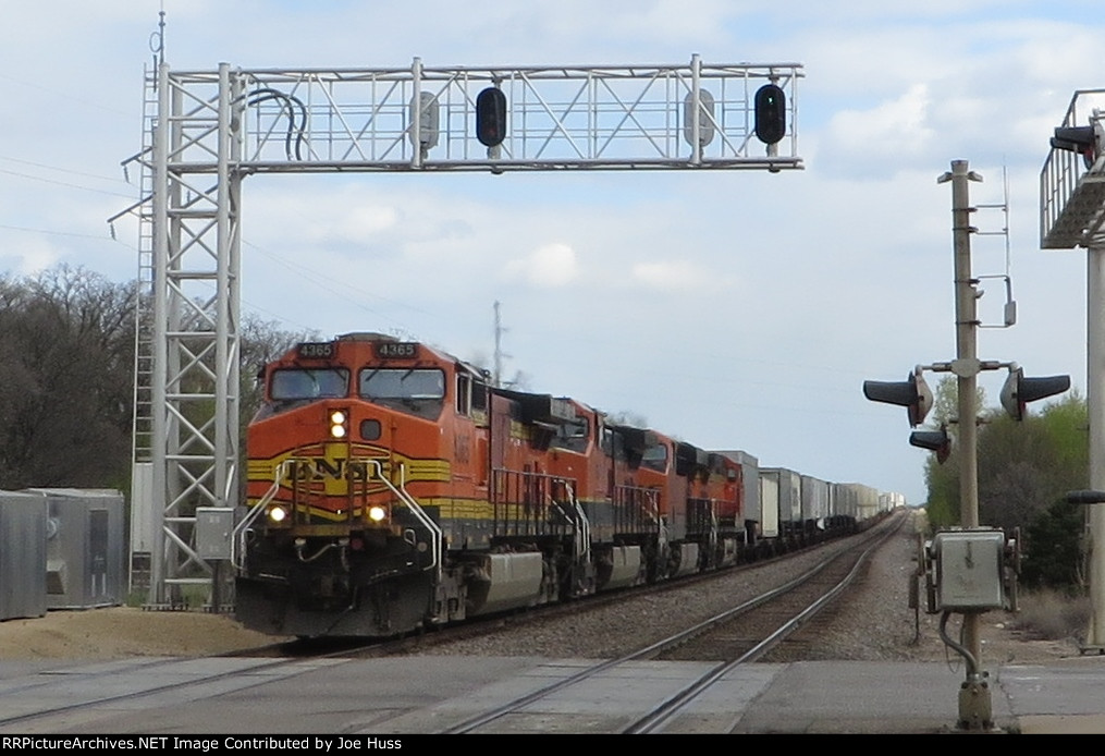 BNSF 4365 West